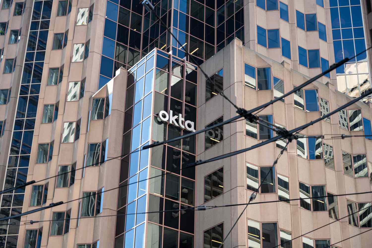 Okta 股价因强劲业绩和订阅量激增而上涨