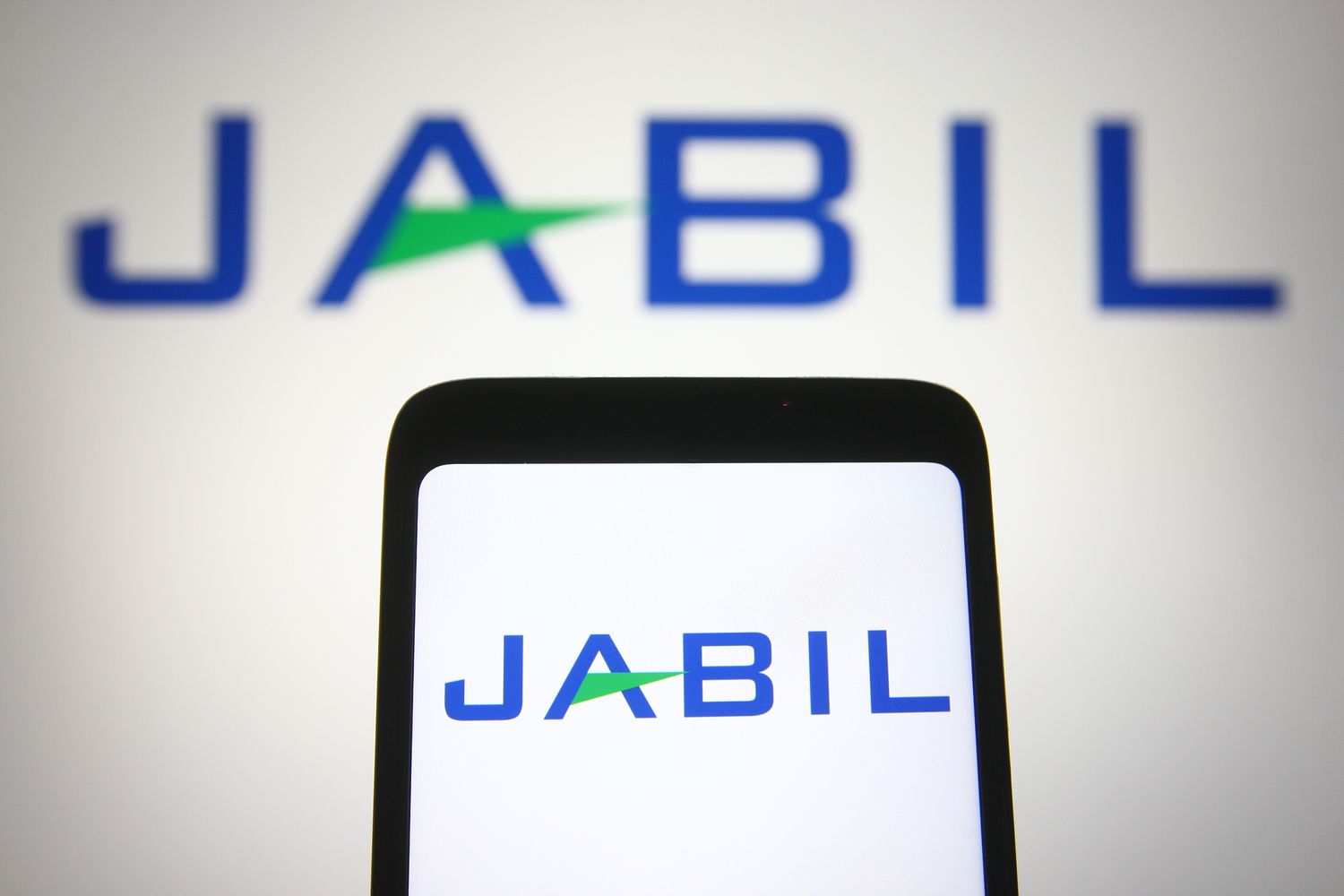 现在主要股票变动者：Jabil、Nvidia、General Mills 等