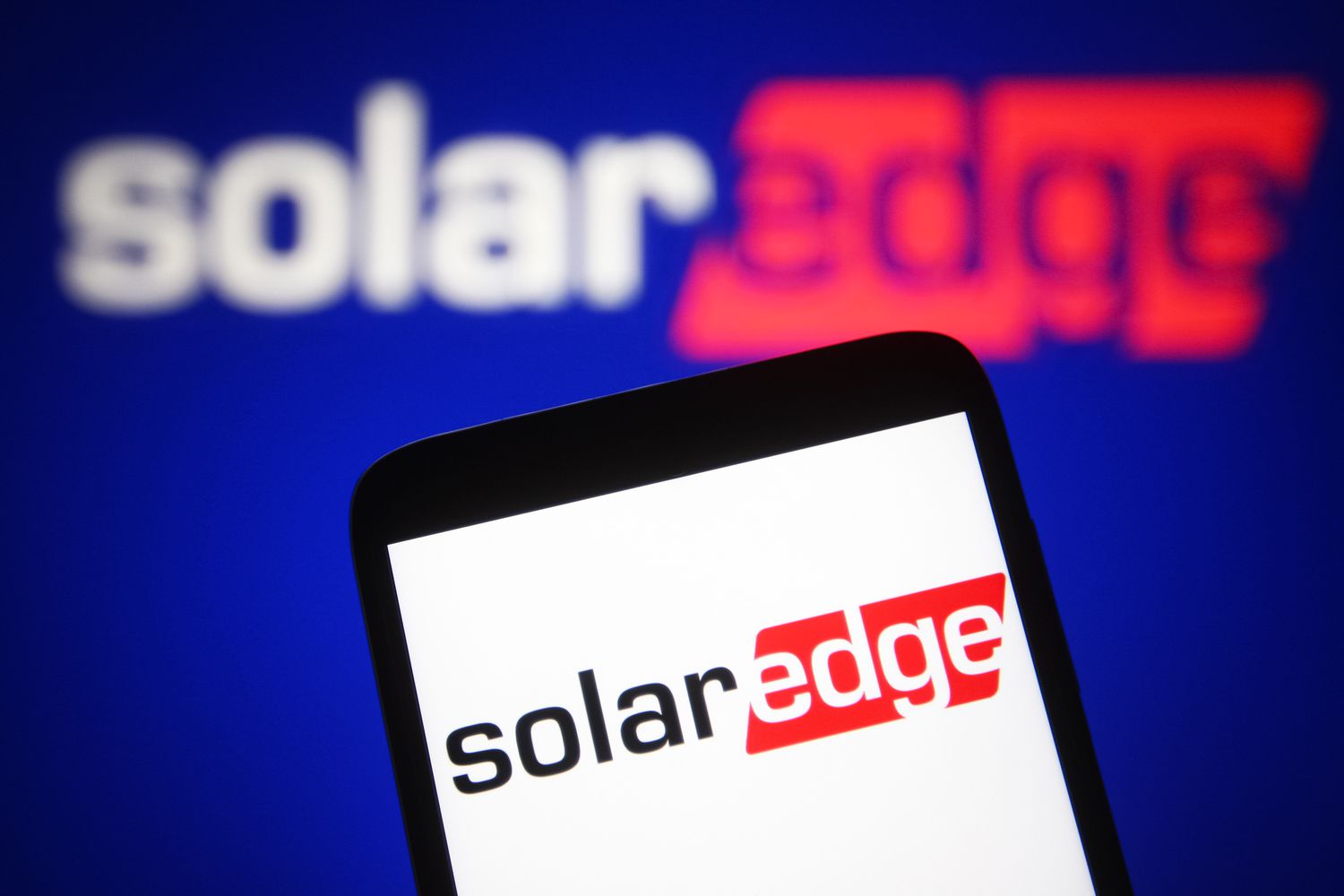SolarEdge 股票因分析师双重升级而上涨