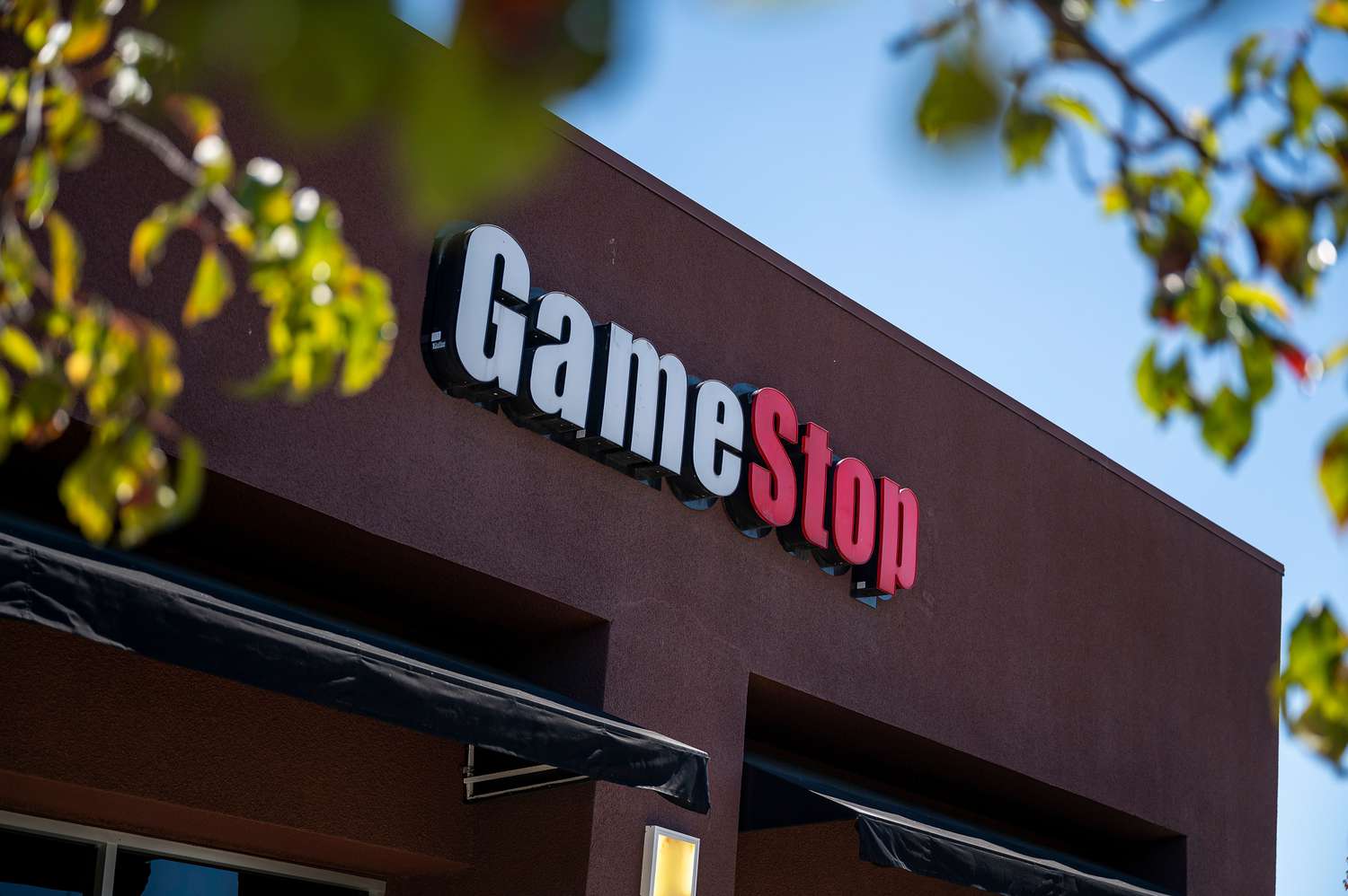 现在主要股票走势：GameStop、丰田、Microstrategy 等
