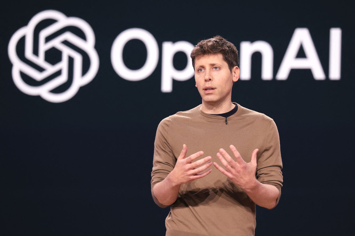 OpenAI 表示，随着 ChatGPT 制造商的发展，它需要更多资金