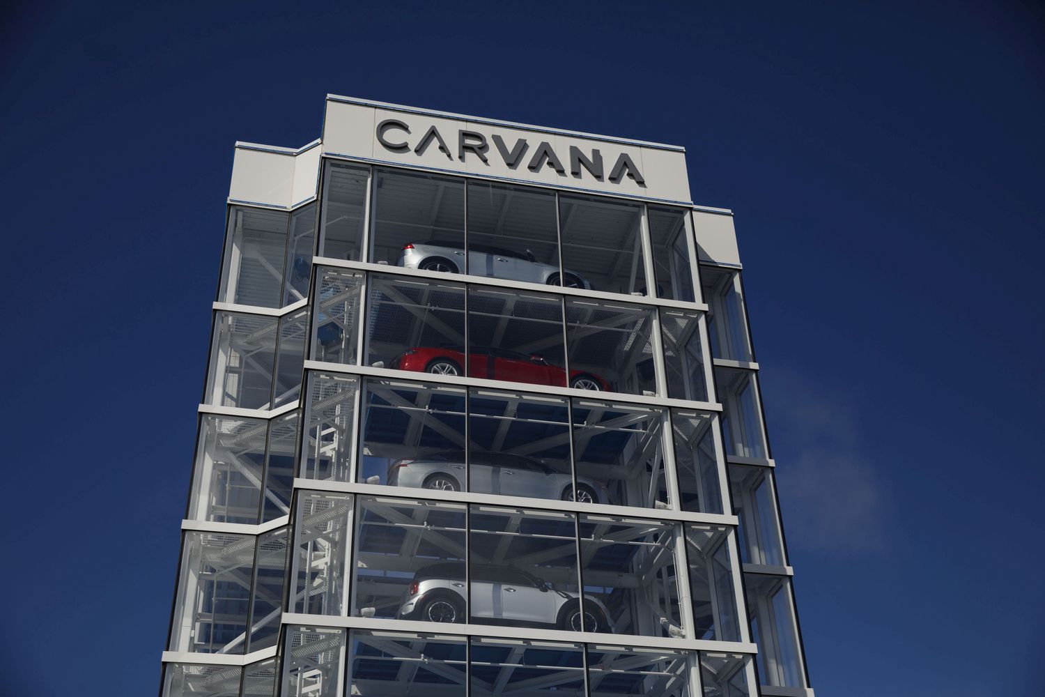 尽管股价短暂，摩根大通仍维持 Carvana 跑赢大盘的评级
