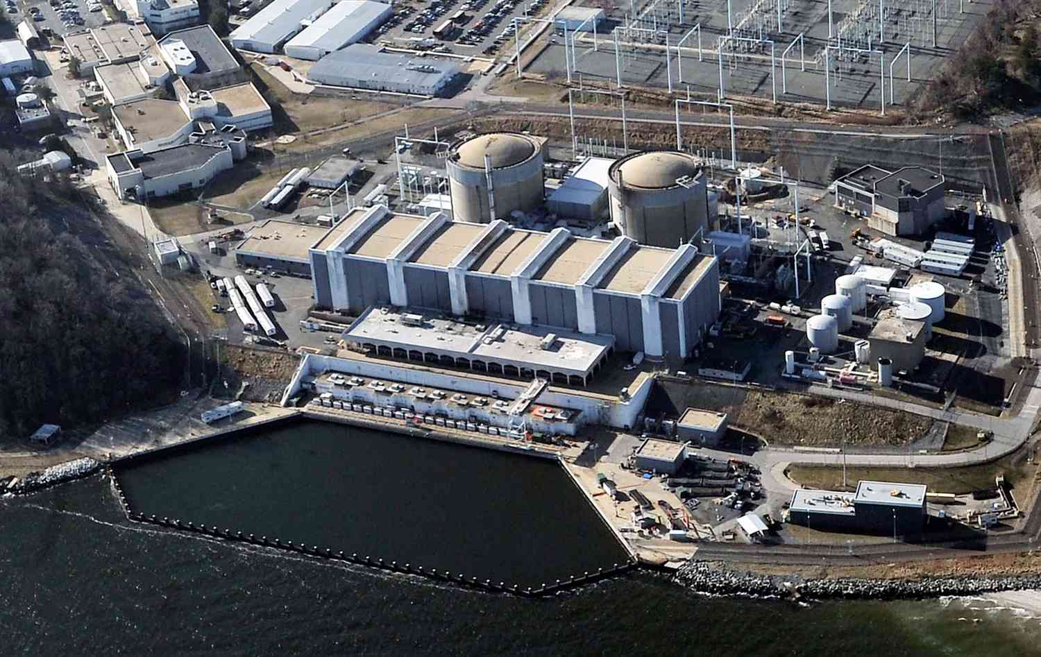 Constellation Energy 股价因 $26.6B 收购竞争对手能源生产商 Calpine 交易而飙升
