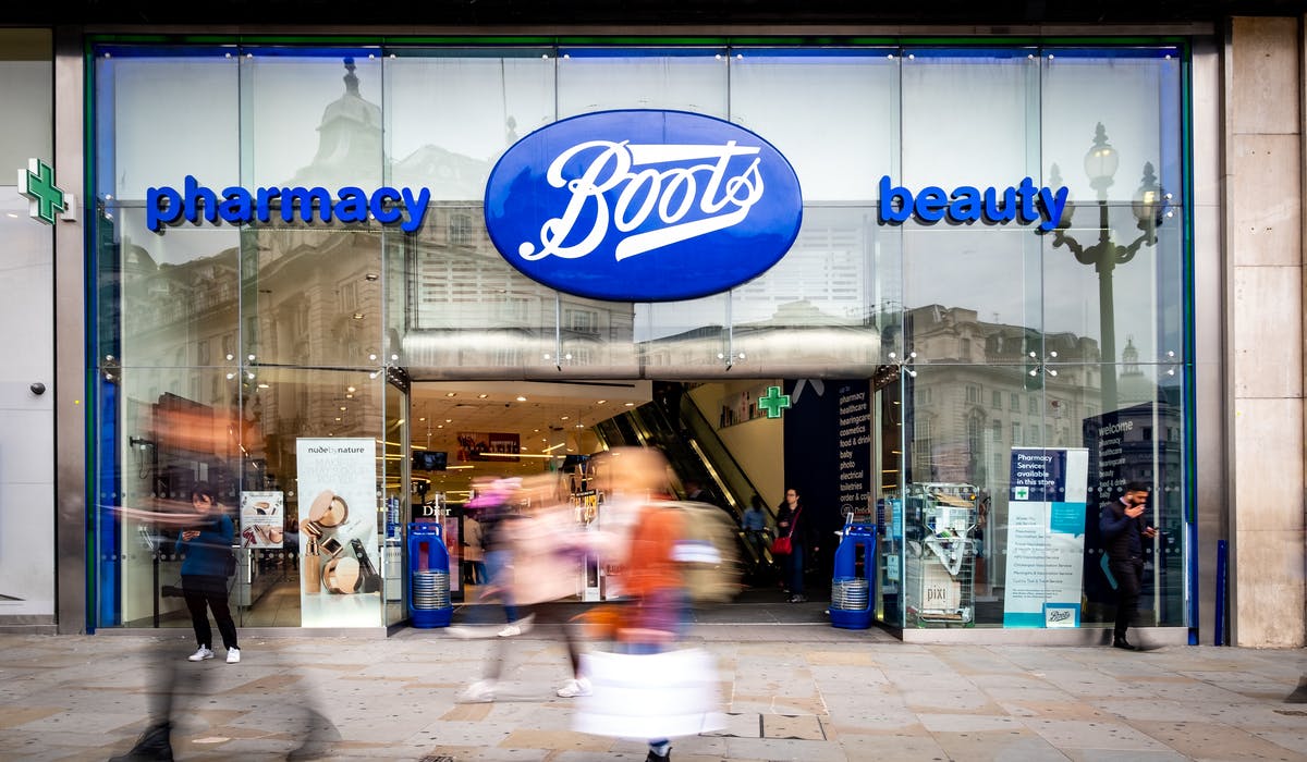 随着客户受益于“战略重点价值”，Boots 的销售额不断增长