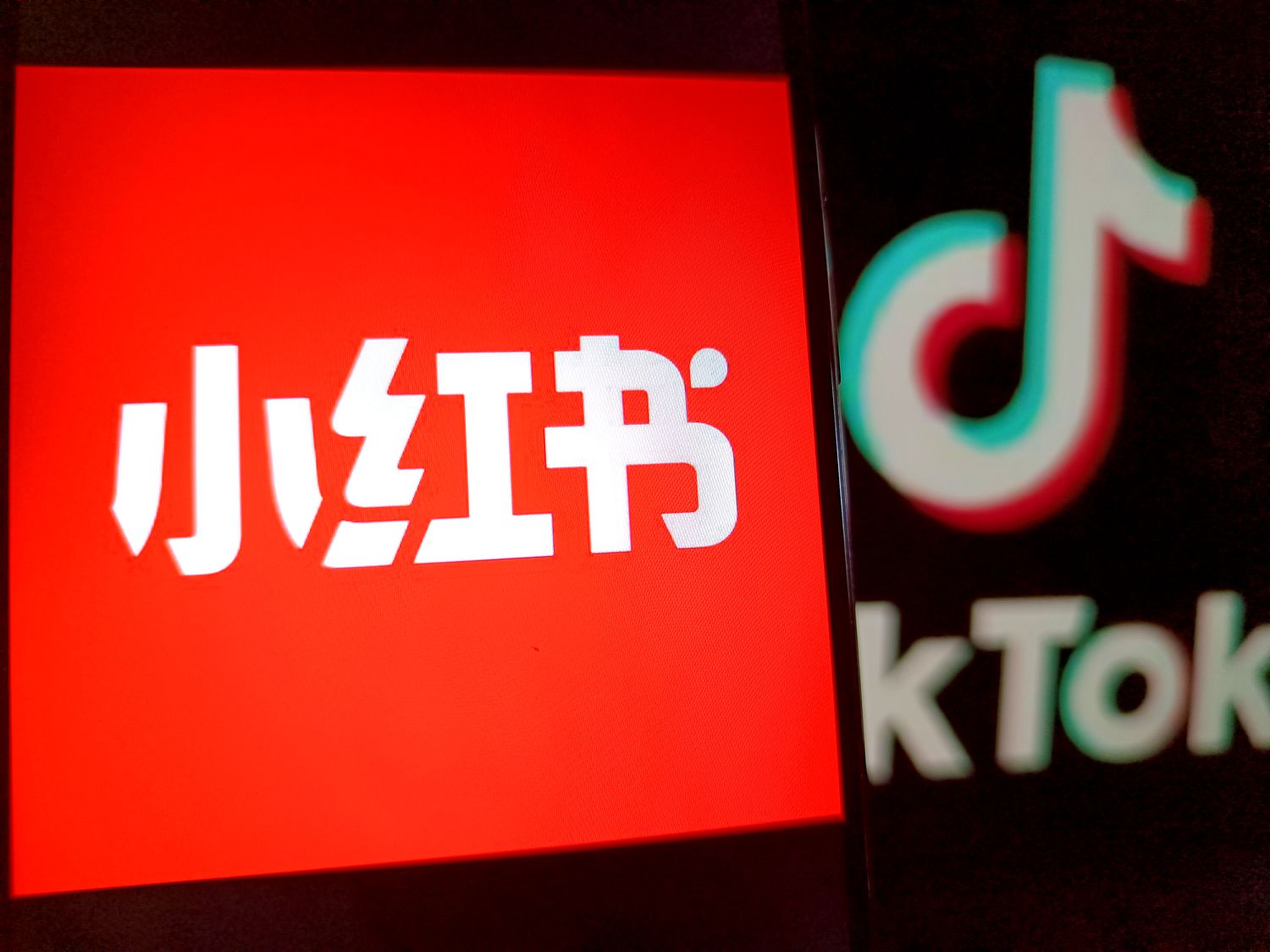 什么是红笔记？为什么这款社交应用将 TikTok 推下下载榜