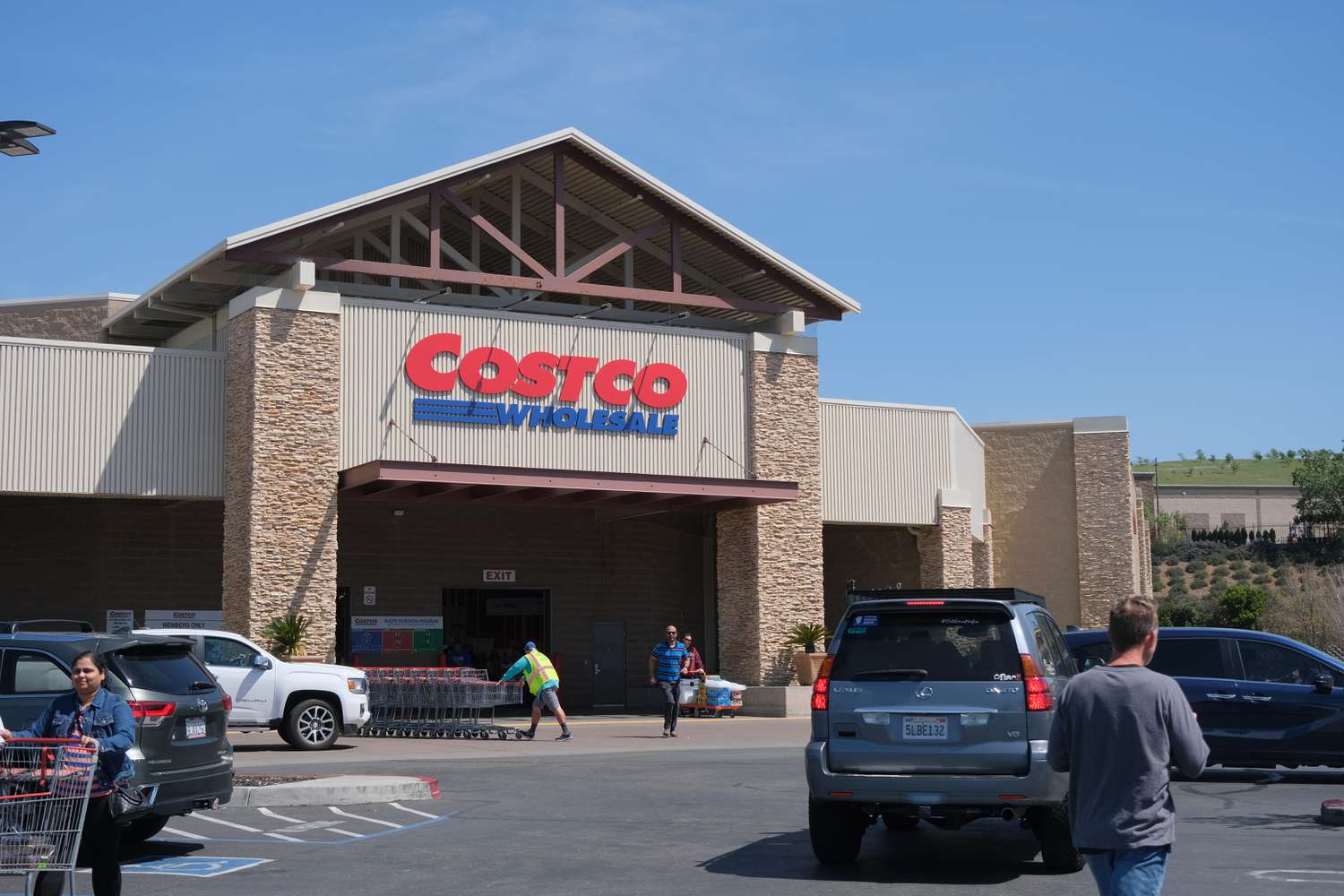 工会 Costco 工人投票授权罢工
