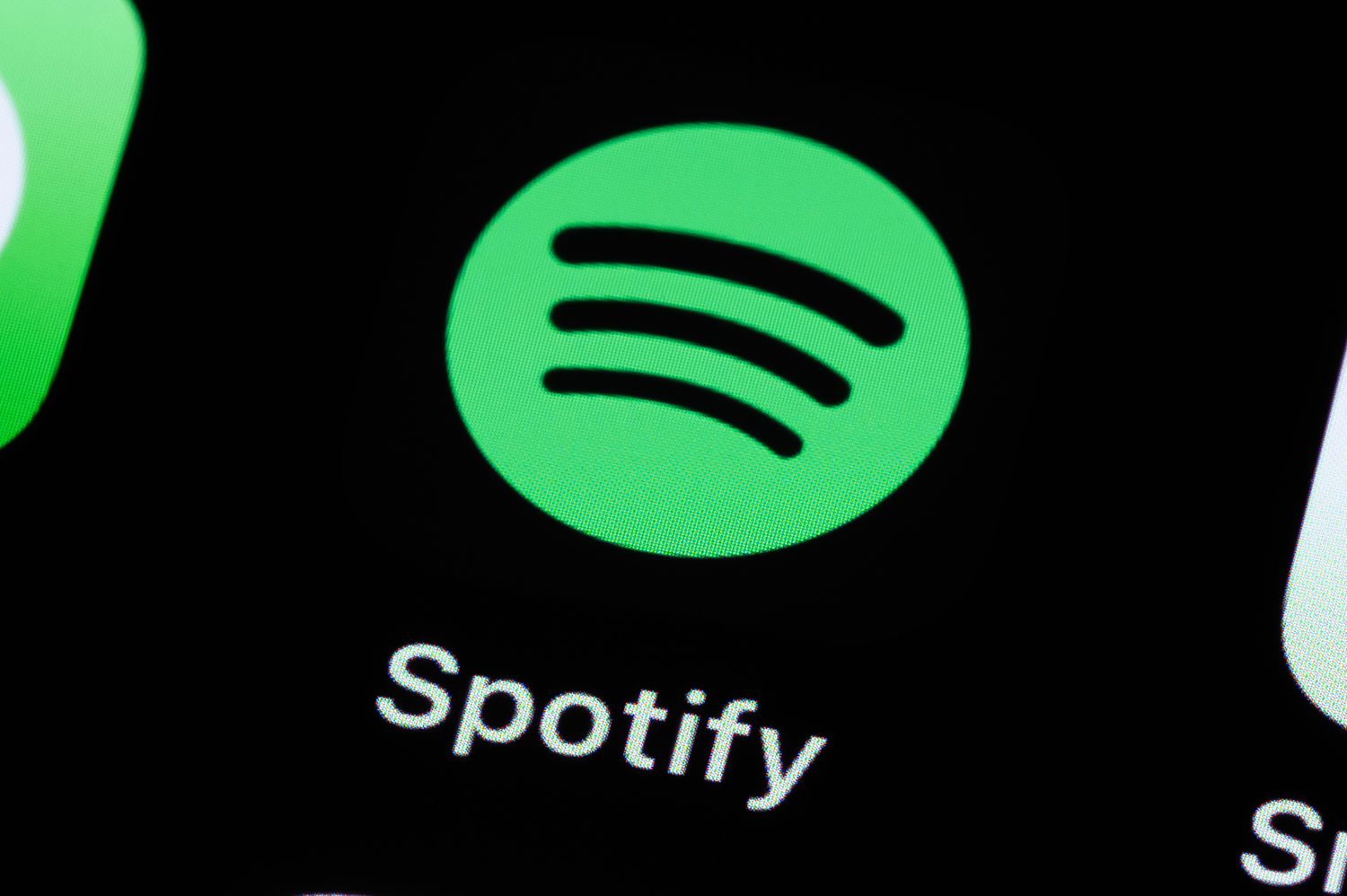 Spotify股票跳跃，流媒体巨头命中第一年的盈利能力
