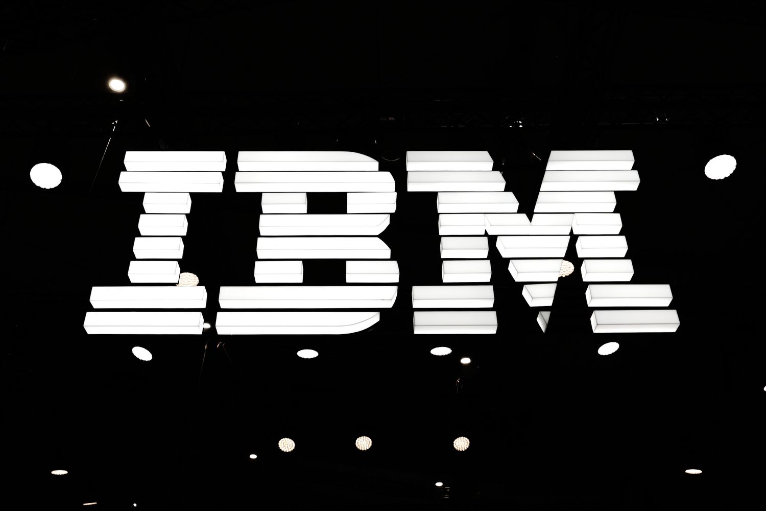 IBM将在未来五年内向我们投资150B美元